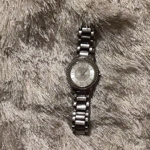 Glam watch - Relic